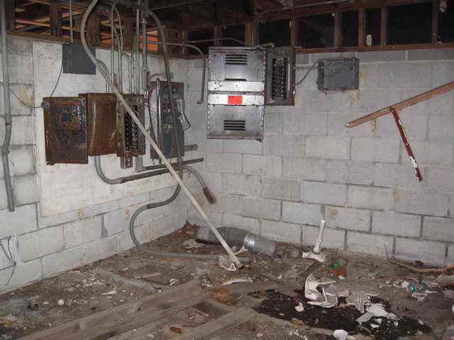 Lake Drive-In - 2006 Photo
